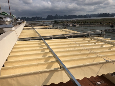 BẠT CHE NẮNG MƯA KÉO TAY
