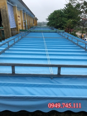 Tấm bạt che nắng mưa