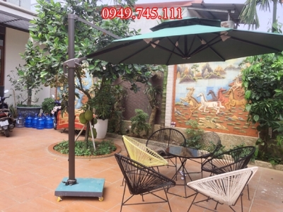 Vì sao các nhà hàng sử dụng dù lệch tâm