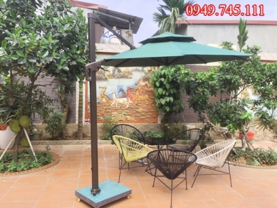 Cửa hàng bán dù lệch tâm